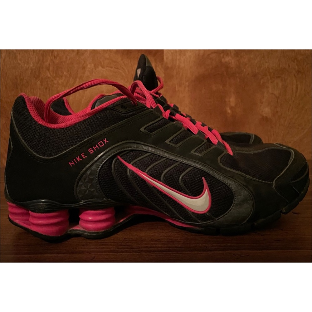 Women’s Nike Shox